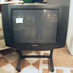 124 8299 Färg-tv